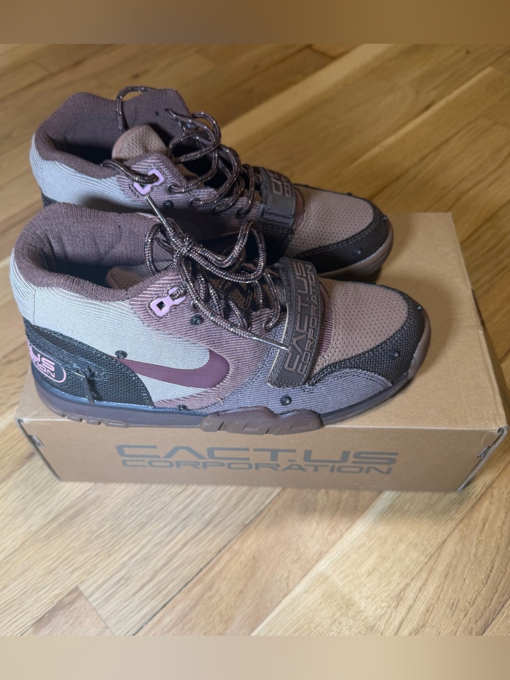Travis Scott Nike Air Trainer 1 SP